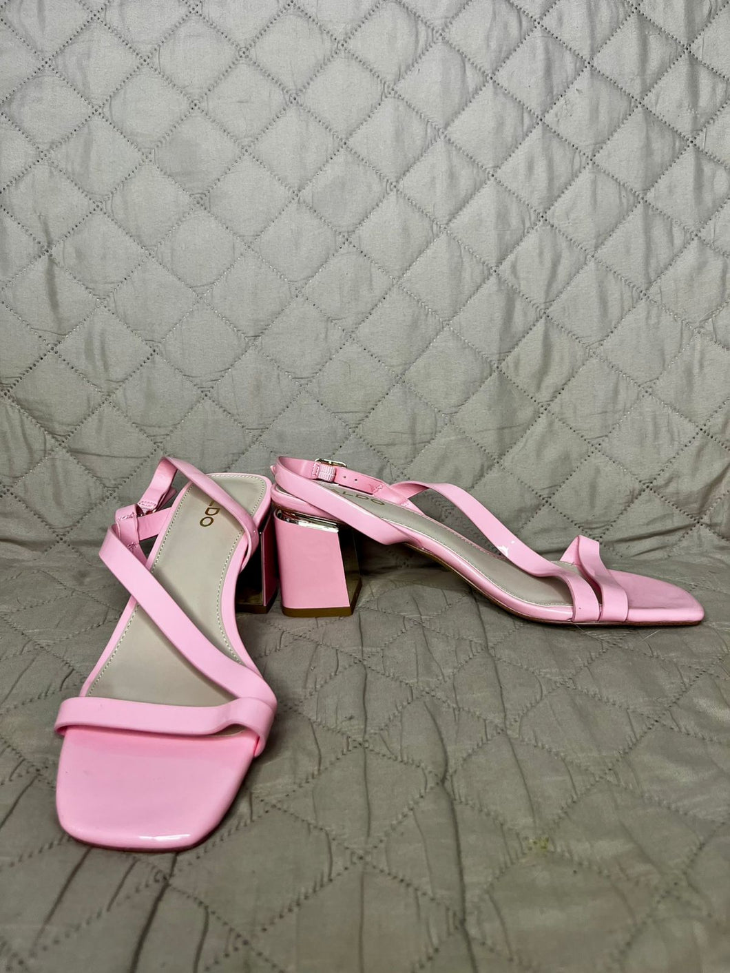 ALDO Tacos Rosa (Talla 6.5 US)