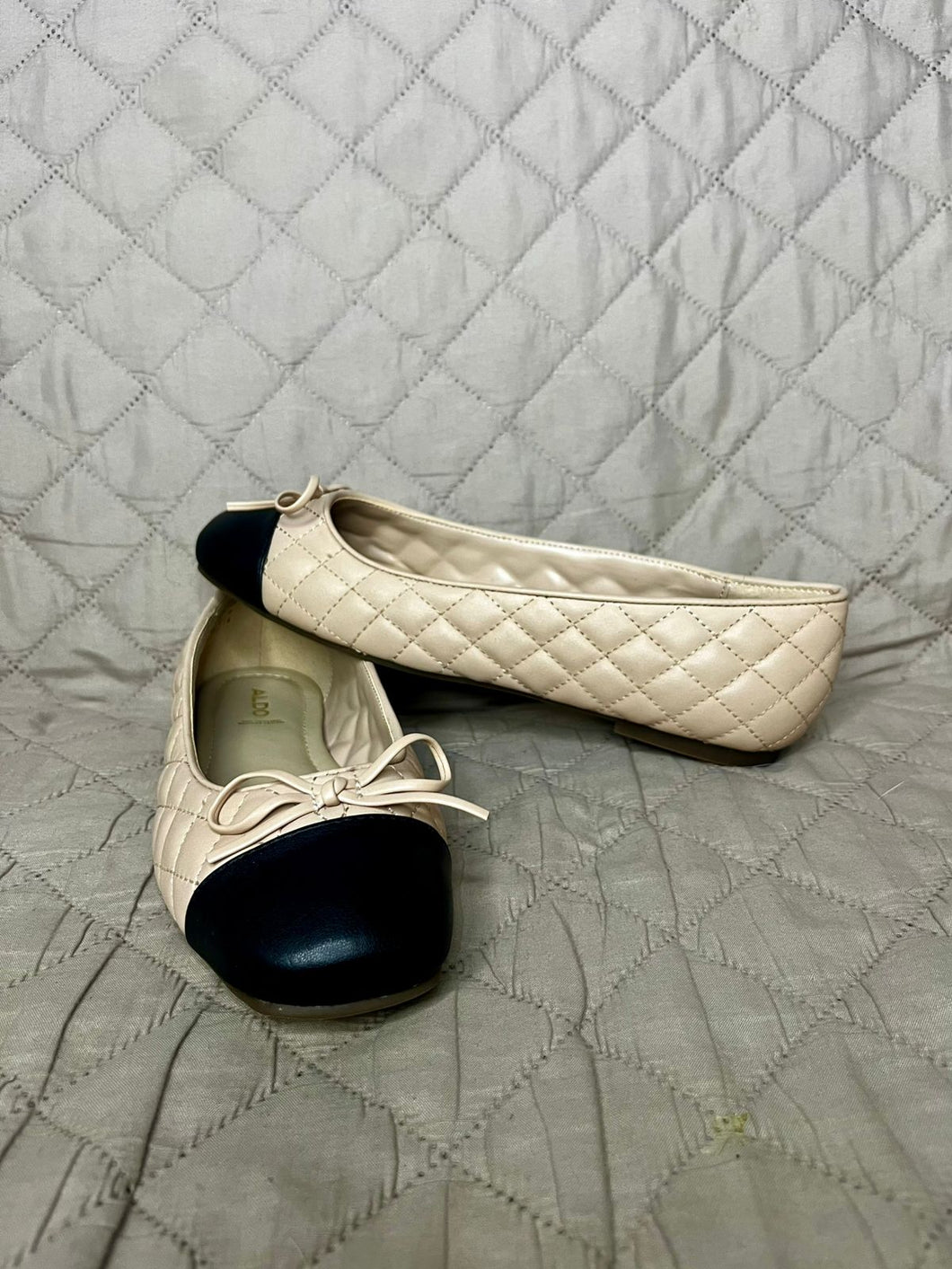 ALDO Ballerinas Crema/Negro (Talla 6.5 US)