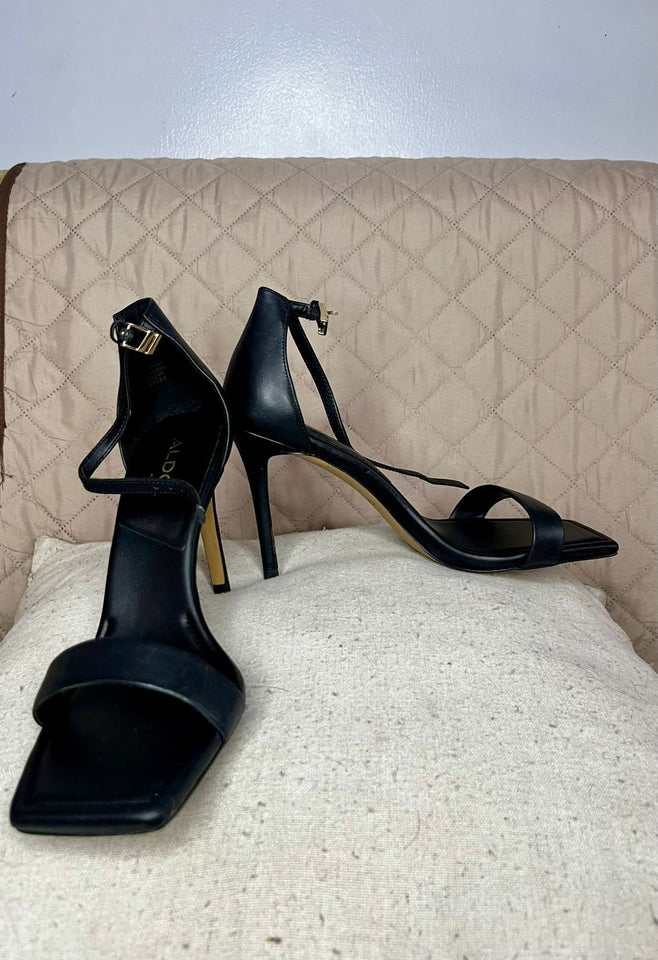ALDO Tacos Negro (Talla 8 US)