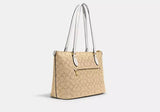 COACH Cartera Canvas Vainilla