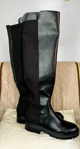 GUESS Botas Altas Negras (Talla 5.5 US)
