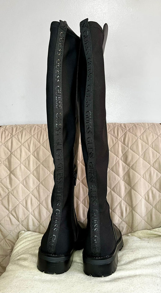 GUESS Botas Altas Negras (Talla 5.5 US)