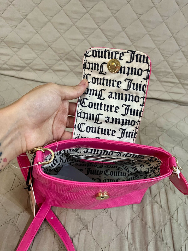JUICY COUTURE Live Laugh Juicy Crossbody Fucsia