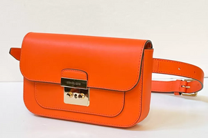 MICHAEL KORS Riñonera Sloan Naranja (Talla SM)