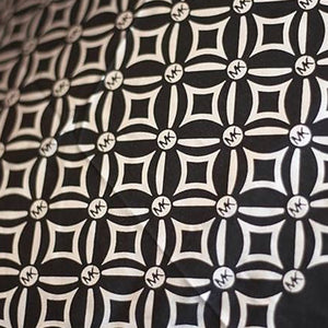 MICHAEL KORS Paraguas de Rombos Negro/Plata