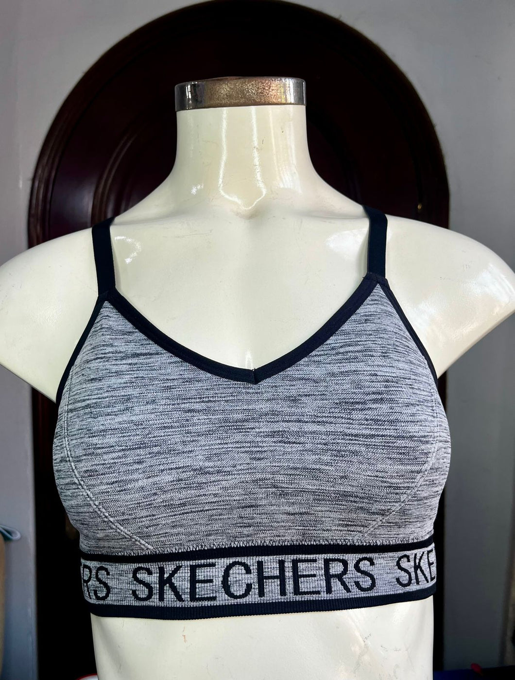 SKECHERS Top Deportivo Gris (Talla M)