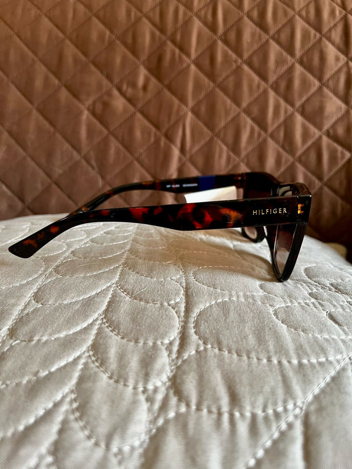 TOMMY HILFIGER Lentes de Sol Atigrado (Mujer)